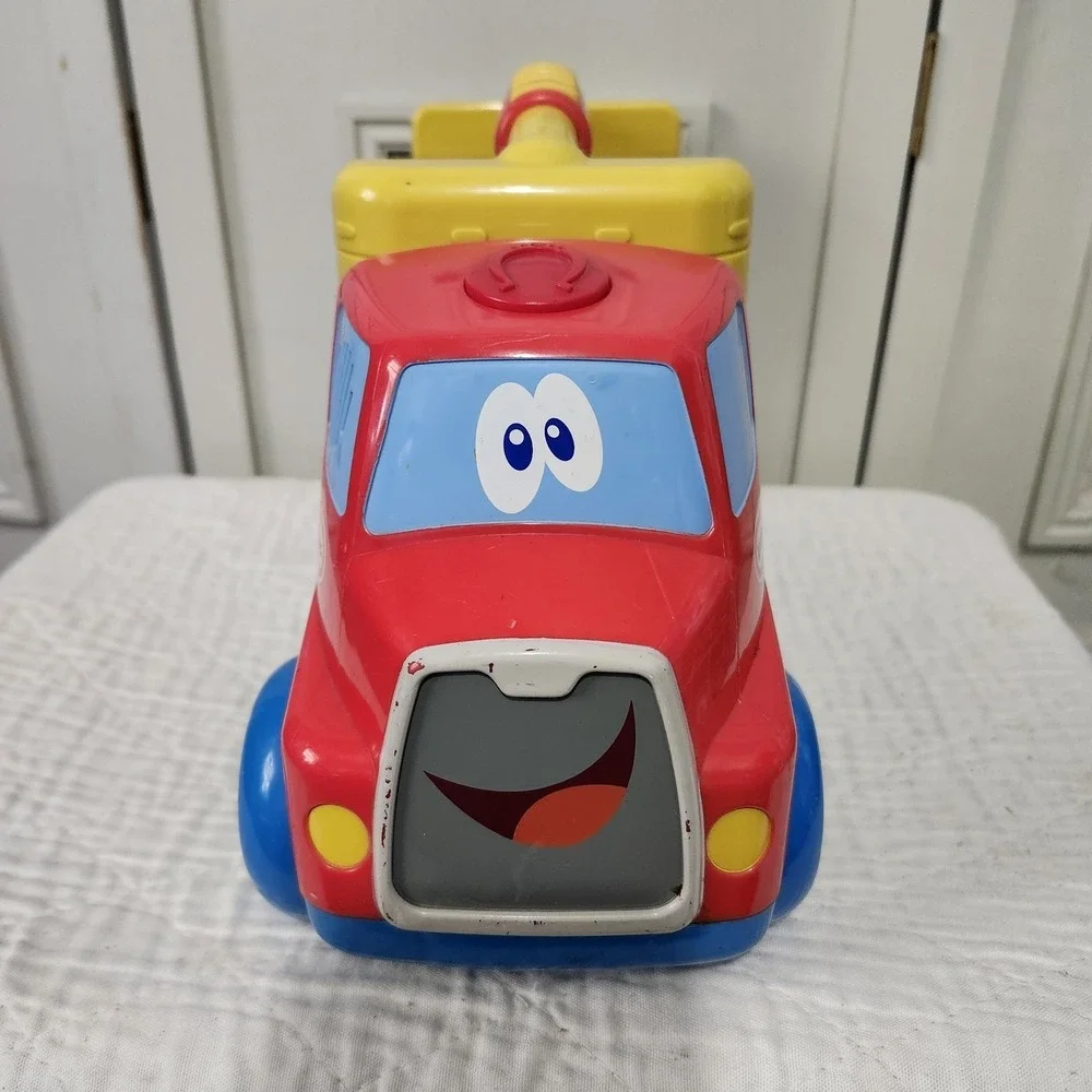 Little Tikes Red Handle Hauler Farm Truck Toy Horse Dog‎ Corrals Sounds Music